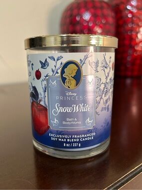 Bath & Body Works x Disney Princess Snow White Single Wick Candle
